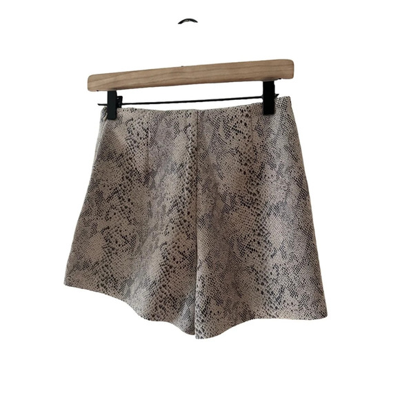 DO+BE Faux Suede Leather Skort Beige and Black Size Small - Picture 2 of 5